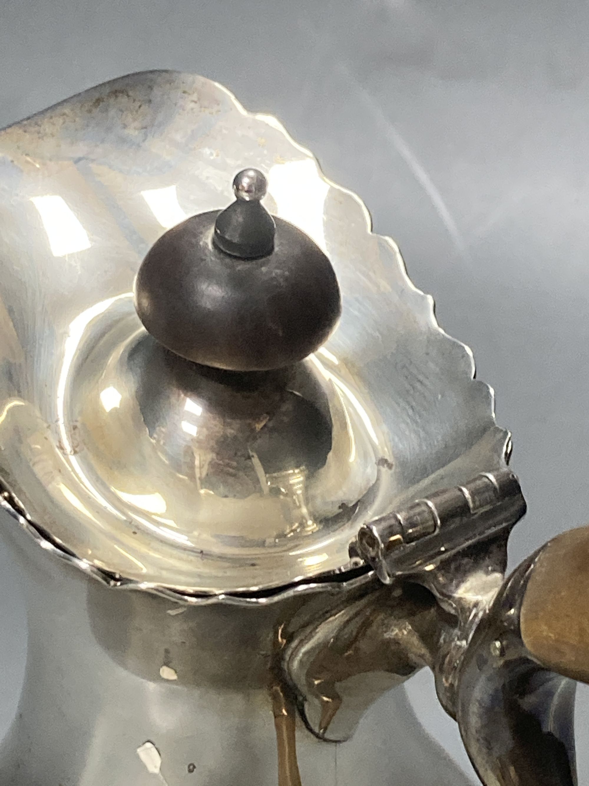 A George V silver hot water pot, Horace Woodward & Co Ltd, Birmingham, 1919, height, 21.3cm, gross 17oz.